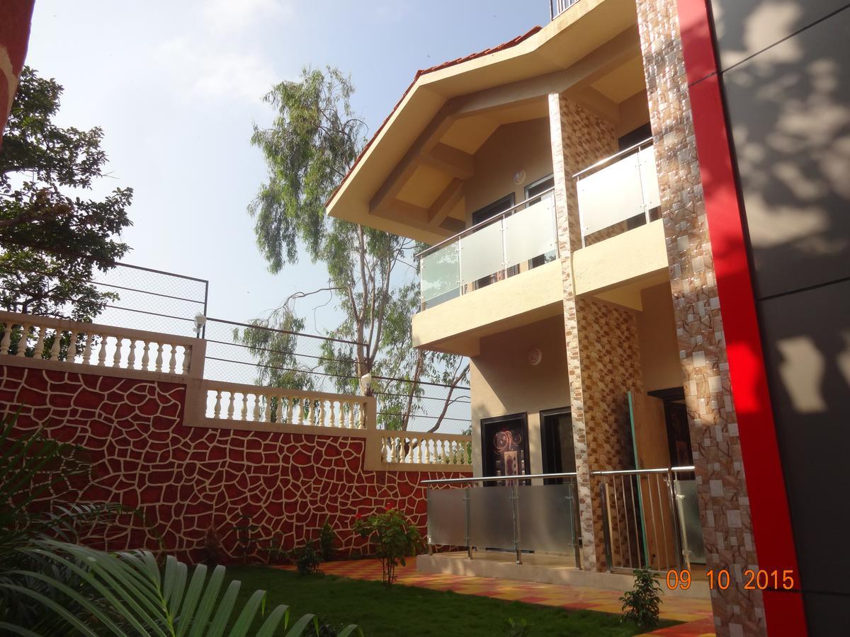 Malhar Bungalow Panchgani Esterno foto