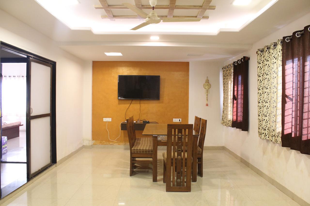 Malhar Bungalow Panchgani Esterno foto