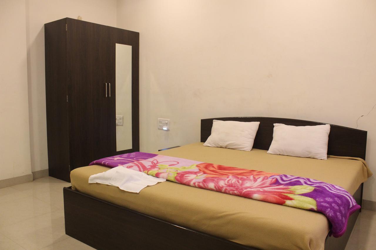 Malhar Bungalow Panchgani Esterno foto