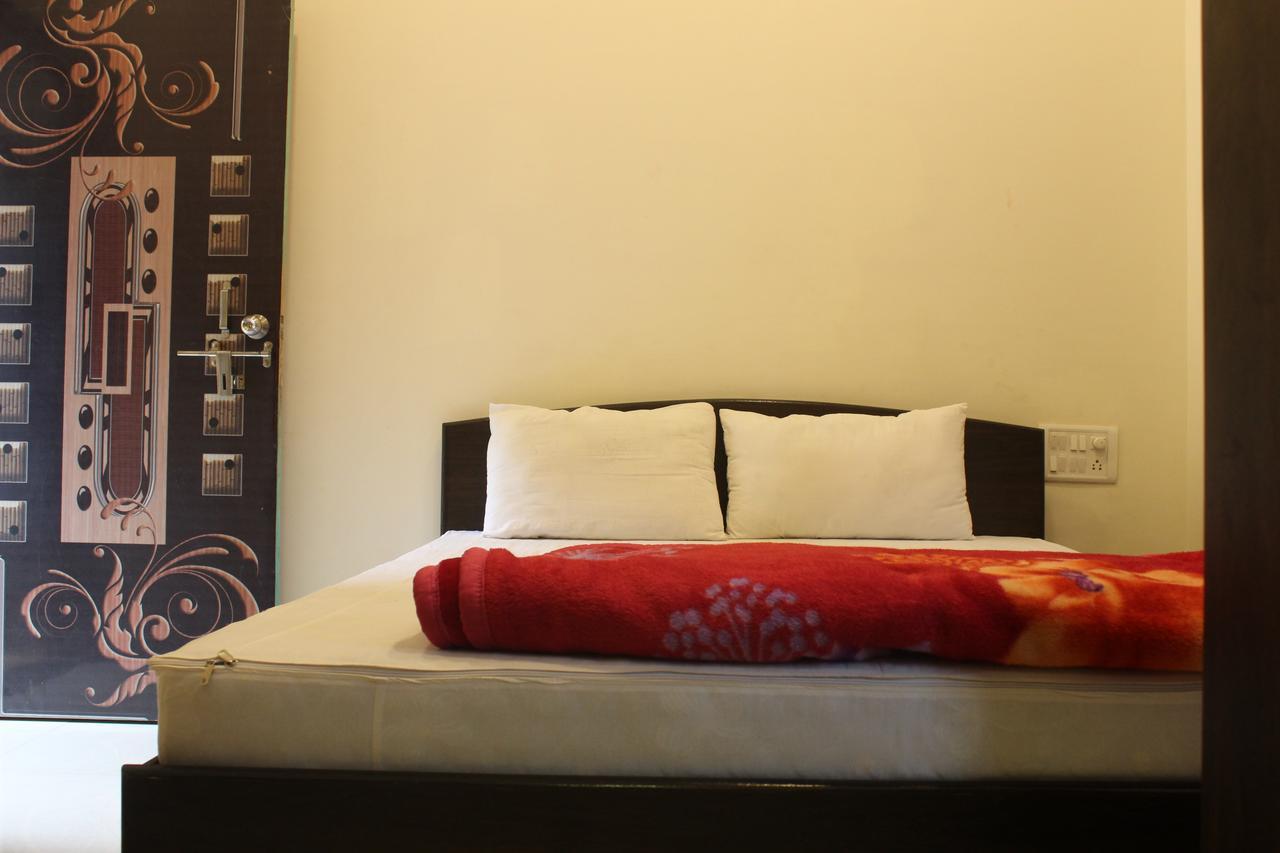 Malhar Bungalow Panchgani Esterno foto