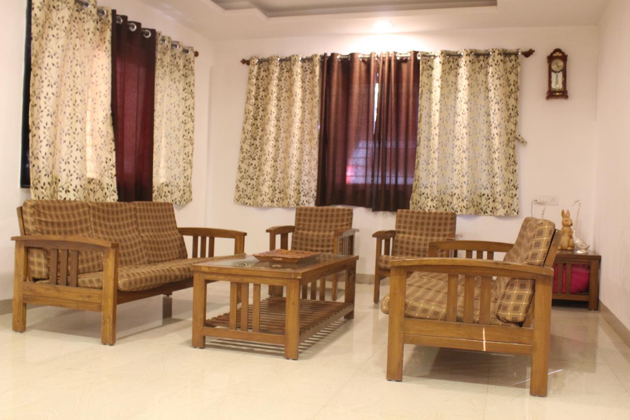 Malhar Bungalow Panchgani Esterno foto